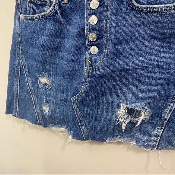 Free People Distressed Denim Mini Skirt 25 - Picture 4 of 8